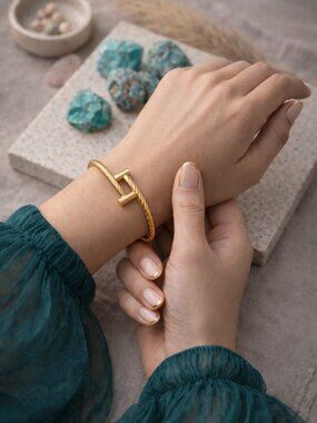 18k Gold Plated Stainless Steel Cable Cuff Bracelet Adjustable Wire Bangle 7.5"